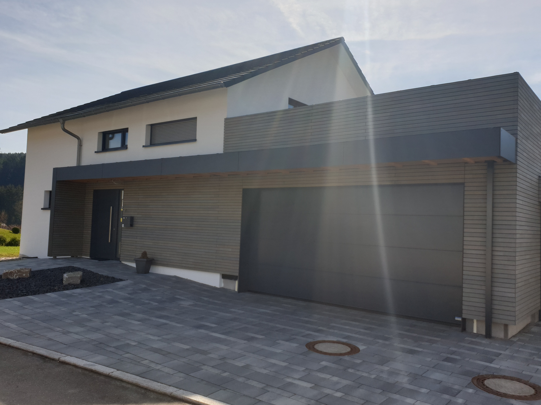 Nachhaltiger Holzbau und moderne Massivholzhäuser von Holzbau Hess