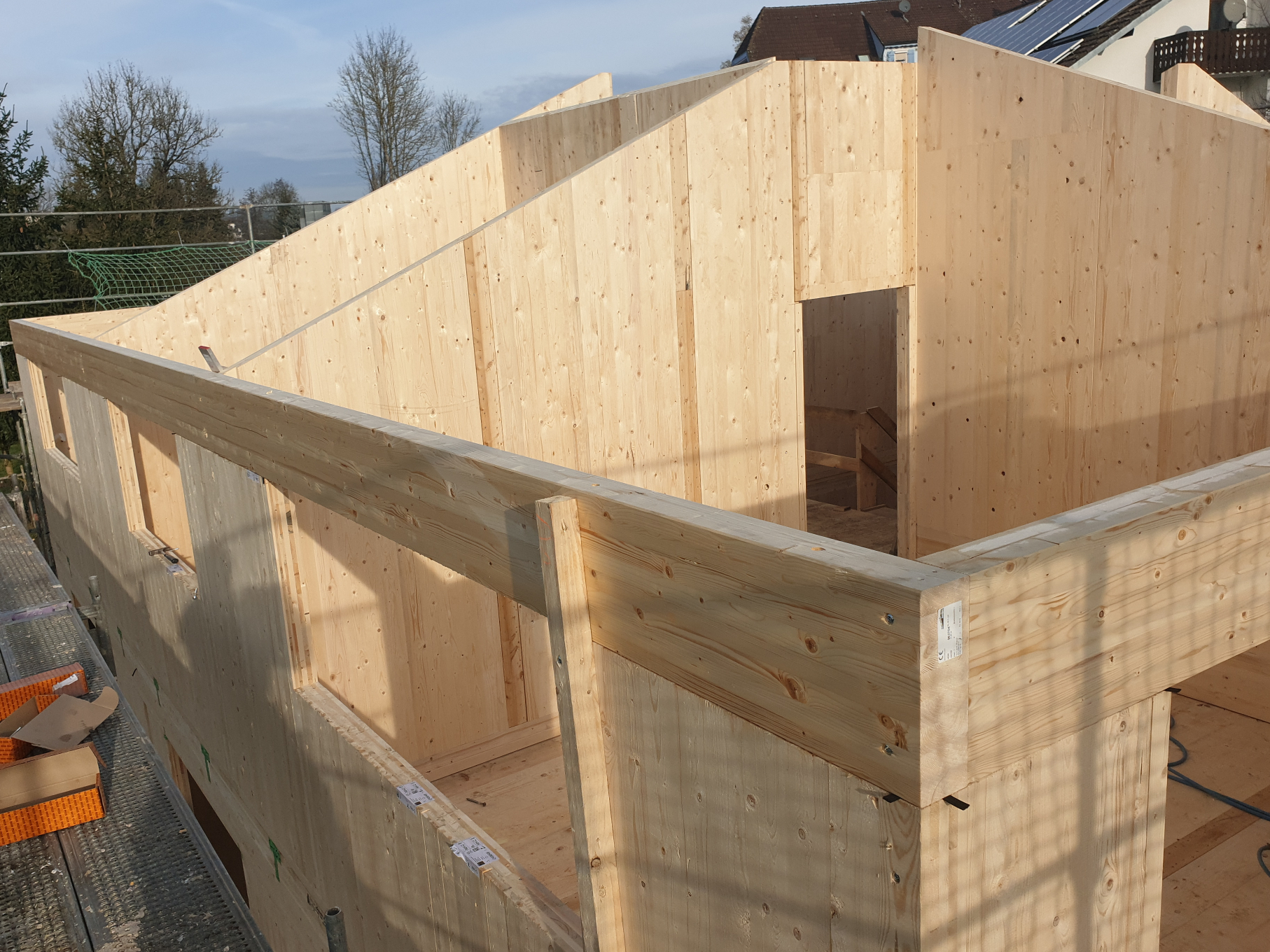 Nachhaltiger Holzbau und moderne Massivholzhäuser von Holzbau Hess