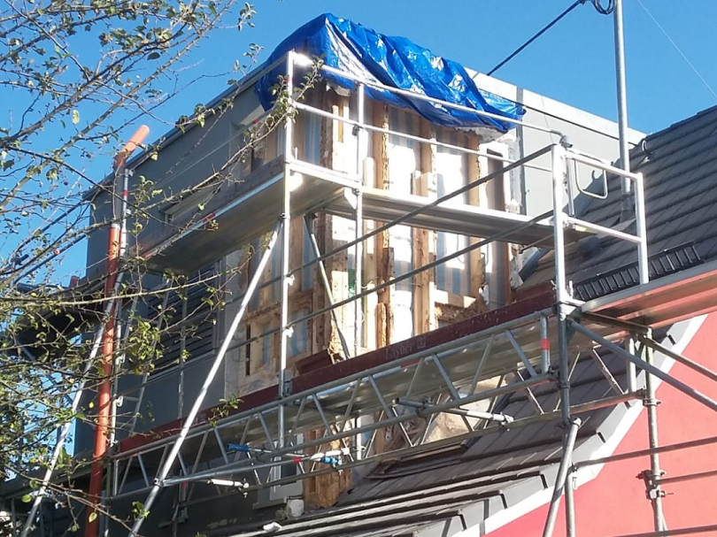 Traditionelles Zimmererhandwerk trifft moderne Holzbaulösungen