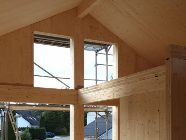 Moderne Holzbauprojekte und Handwerksqualität von Holzbau Hess